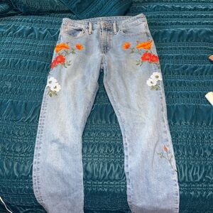 Floral Embroidered Light Blue Levi Jeans